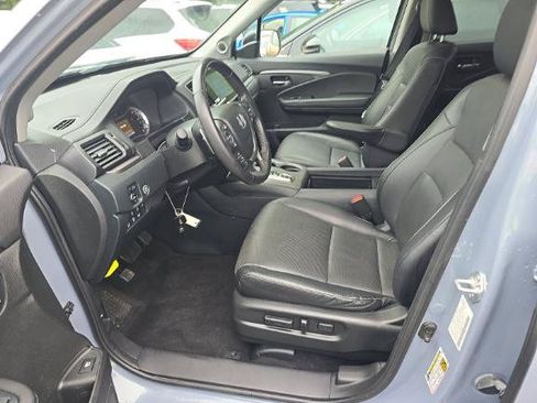 Used 2023 Honda Ridgeline RTL-E image 2