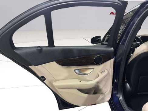 Used 2018 Mercedes-Benz C 300 Sedan image 25
