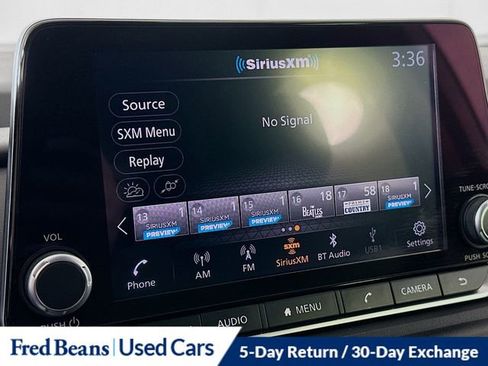 Used 2025 Nissan Rogue SV AWD/4WD image 16