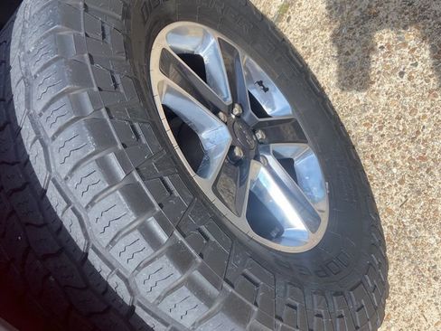 Used 2018 Jeep Wrangler Unlimited Sahara image 30