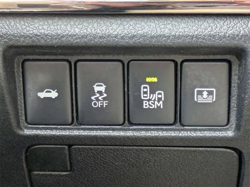 Used 2013 Toyota Avalon XLE Premium image 29