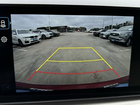 New 2025 Hyundai Tucson SEL image 3