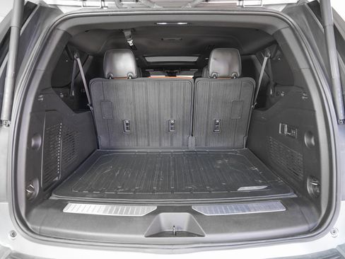 Used 2023 GMC Yukon XL Denali Ultimate w/ LPO, Floor Liner Package image 12