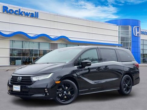 Used 2024 Honda Odyssey Sport image 1
