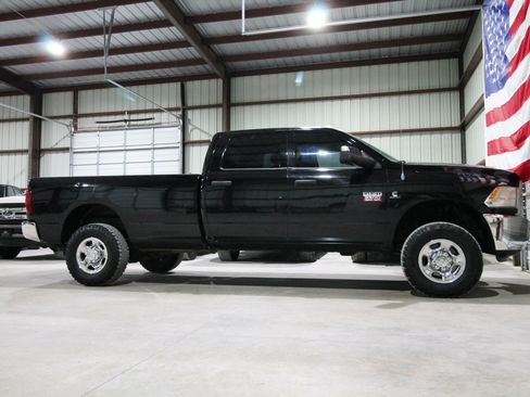Used 2012 RAM 3500 ST w/ Chrome Appearance Group AWD/4WD image 13