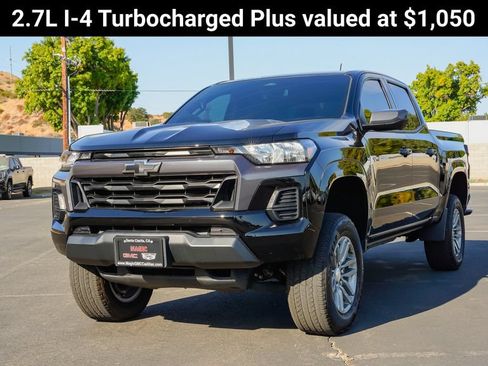 Used 2023 Chevrolet Colorado LT RWD image 3