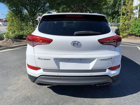 Used 2016 Hyundai Tucson Limited w/ Option Group 03 FWD image 7