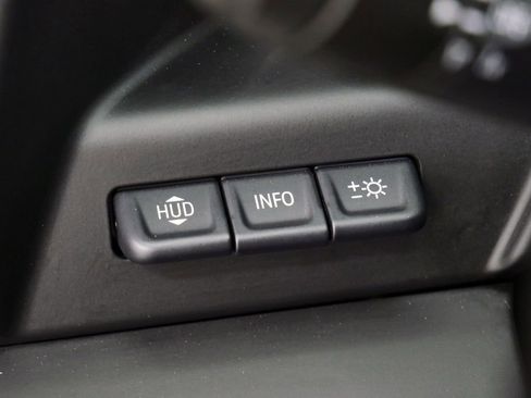 Used 2022 GMC Sierra 1500 AT4 w/ AT4 Premium Package image 27