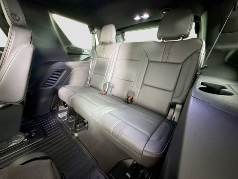 Used 2023 Chevrolet Tahoe RST w/ Luxury Package AWD/4WD image 23