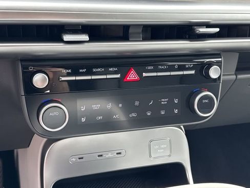 New 2026 Hyundai Ioniq 9 SEL AWD/4WD image 26