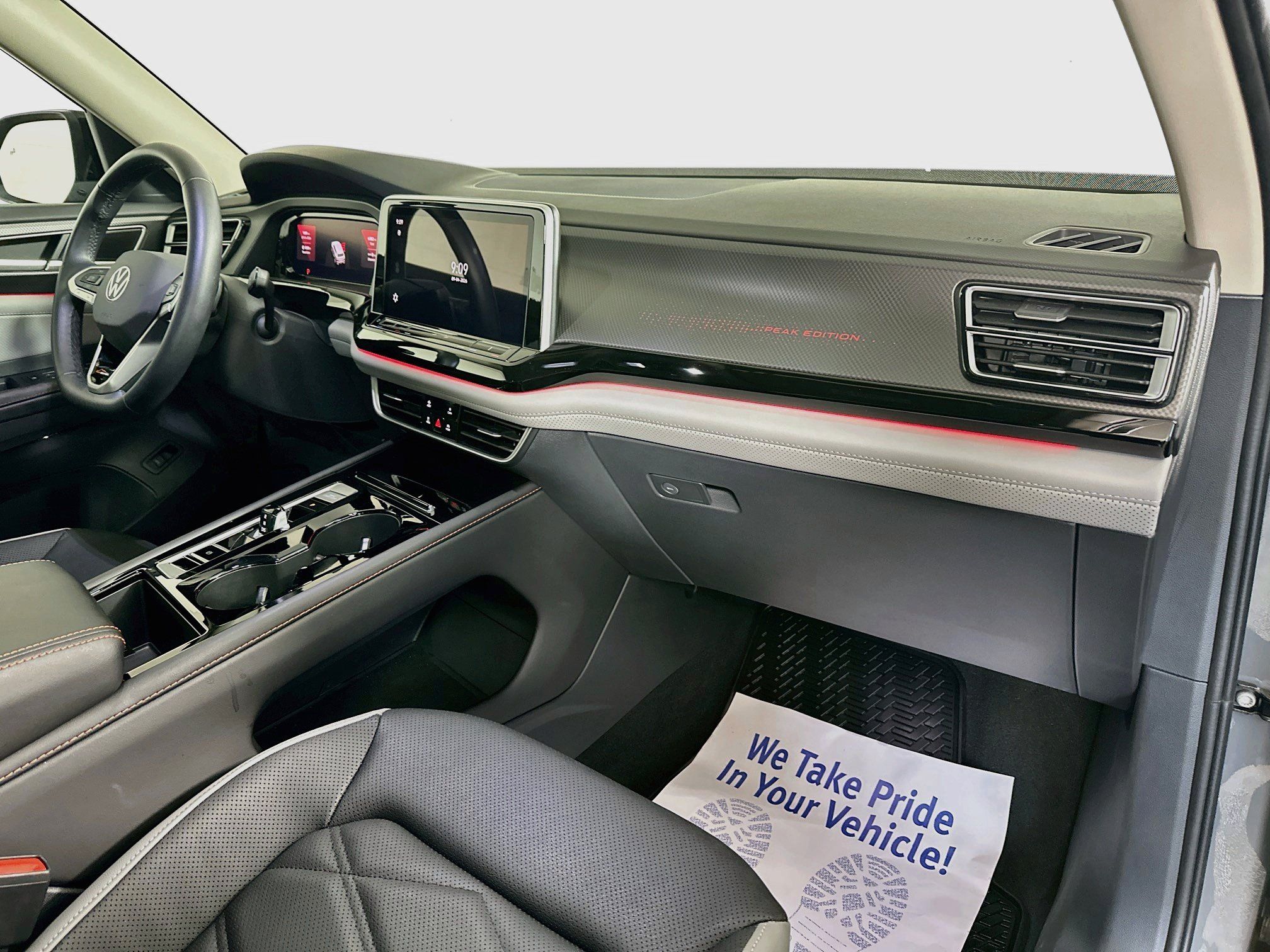 Used 2026 Volkswagen Atlas Peak Edition AWD/4WD image 29