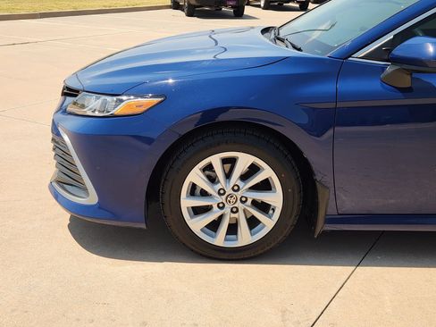 Used 2023 Toyota Camry LE FWD image 9