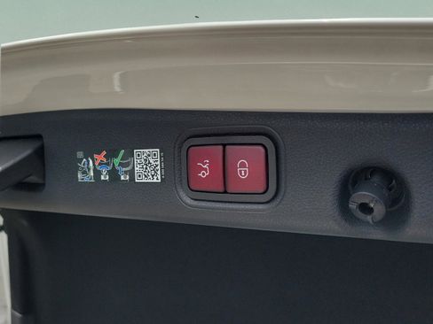 Certified 2023 Mercedes-Benz E 350 4MATIC Sedan image 6