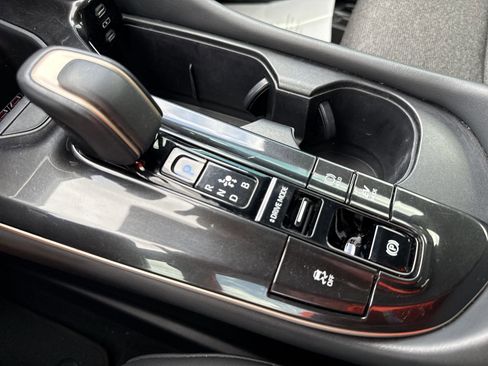 Used 2024 Toyota Crown XLE image 21