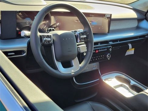 New 2026 Hyundai Ioniq 9 SEL image 3