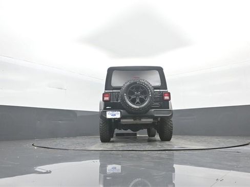 Used 2022 Jeep Wrangler Willys image 34