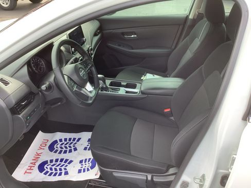 Used 2023 Nissan Sentra SV FWD image 10