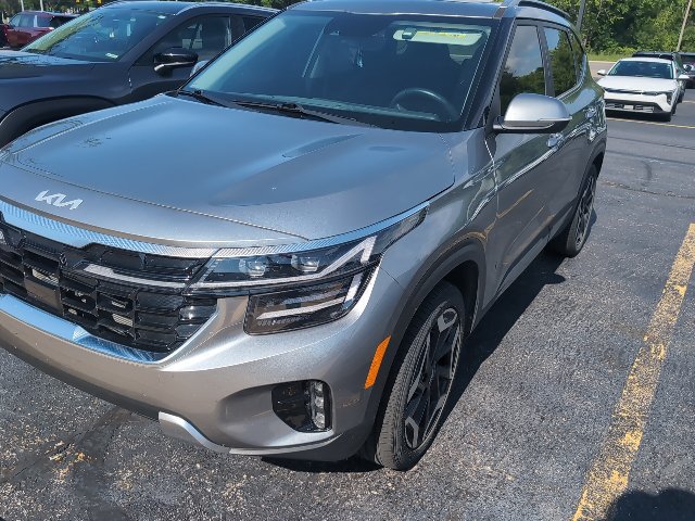 Used 2024 Kia Seltos SX w/ SX Sunroof Package AWD/4WD image 1