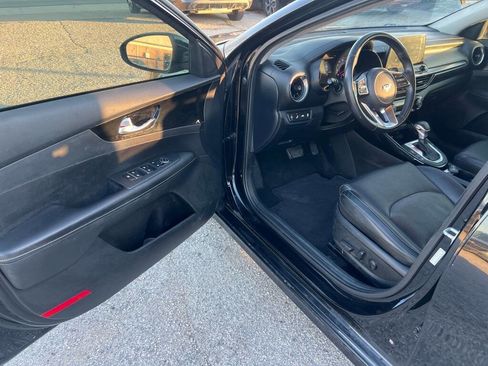 Used 2020 Kia Forte EX image 10