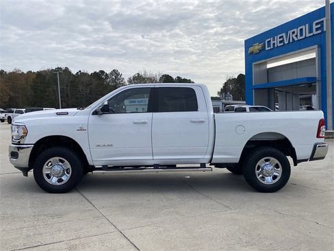 Used 2022 RAM 2500 Big Horn w/ Cold Weather Group image 2