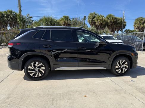 New 2025 Volkswagen Tiguan S image 2