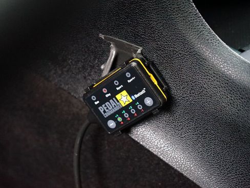 Used 2018 Dodge Charger R/T w/ Blacktop Package image 23