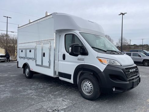 New 2024 RAM ProMaster 3500 w/ Convenience Group FWD image 4