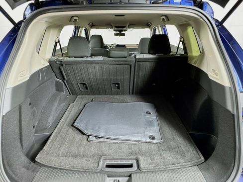 Used 2023 Nissan Rogue SV AWD/4WD image 19