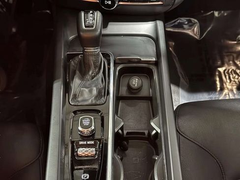 Used 2020 Volvo V60 T5 Momentum FWD image 21