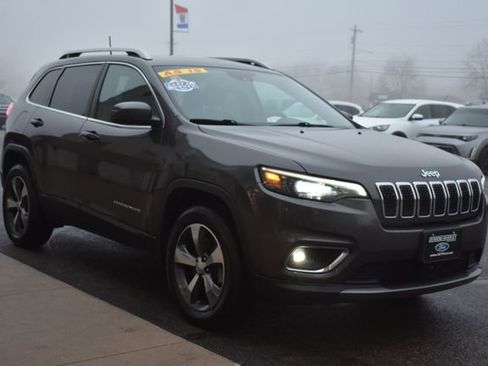 Used 2019 Jeep Cherokee Limited w/ Luxury Group image 7