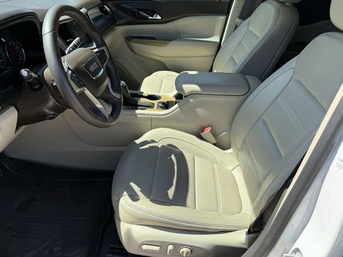 Used 2018 GMC Acadia Denali w/ Technology Package image 12