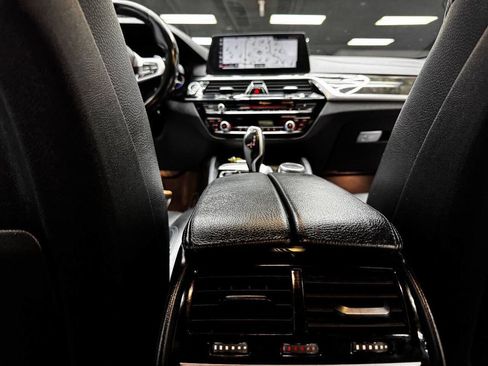 Used 2018 BMW 540i RWD image 41