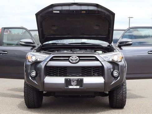 Used 2021 Toyota 4Runner SR5 Premium w/ Moonroof Package AWD/4WD image 39