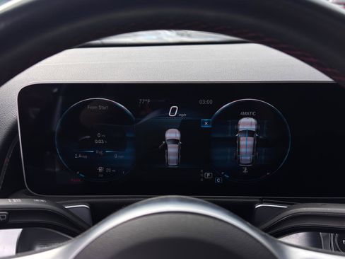 Used 2021 Mercedes-Benz GLB 250 4MATIC image 18