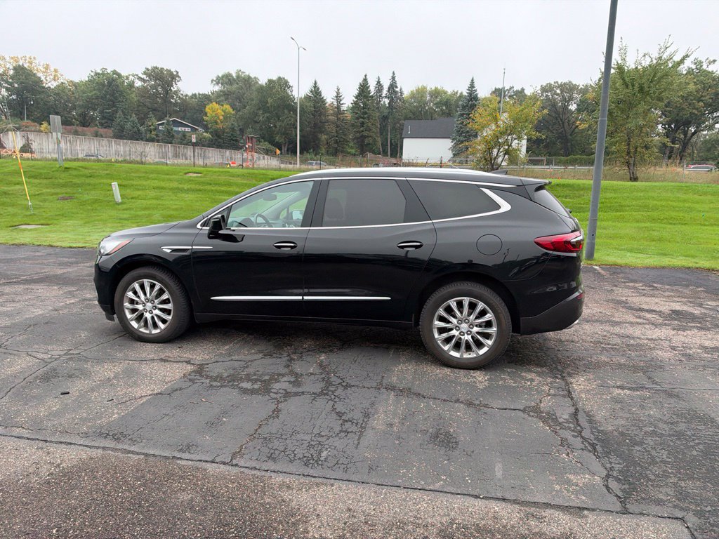 Used 2018 Buick Enclave Premium w/ Experience Buick Package AWD/4WD image 34