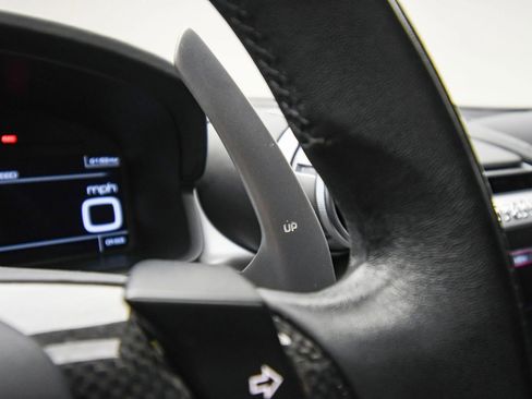 Used 2018 Ferrari GTC4Lusso T image 44