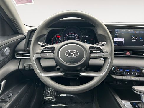 Used 2023 Hyundai Elantra SEL FWD image 13