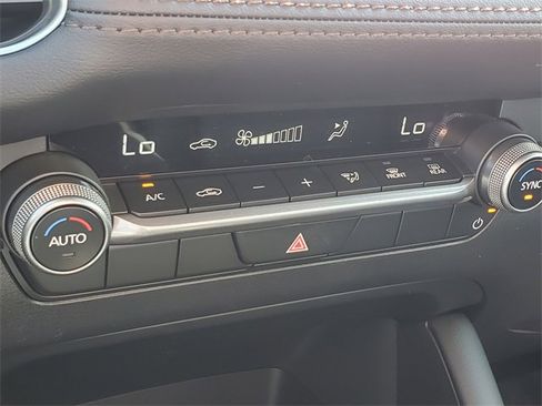 Used 2025 MAZDA MAZDA3 s Sport image 18