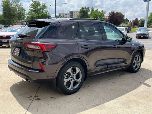 Used 2023 Ford Escape ST-Line w/ Equipment Group 301A FWD image 5