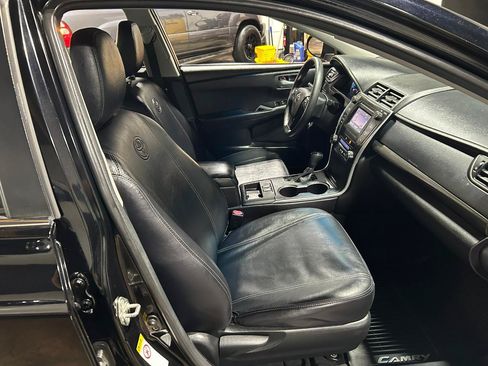 Used 2017 Toyota Camry LE FWD image 27