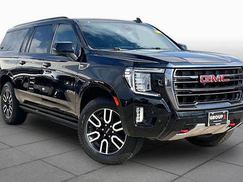 Used 2022 GMC Yukon XL AT4 AWD/4WD image 3