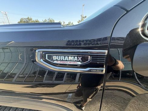 Used 2022 GMC Sierra 1500 AT4 w/ AT4 Preferred Package AWD/4WD image 9