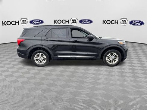 Used 2023 Ford Explorer XLT AWD/4WD image 9