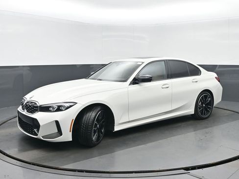 Used 2023 BMW M340i w/ Driving Assistance Package RWD image 7