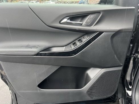 New 2026 Chevrolet Equinox LT image 12