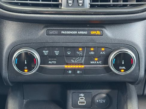 Used 2024 Ford Escape ST-Line FWD image 25