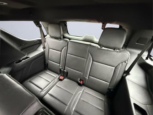 Used 2025 Chevrolet Tahoe LT AWD/4WD image 19