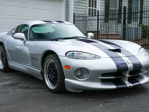 Used 1998 Dodge Viper GTS RWD image 12