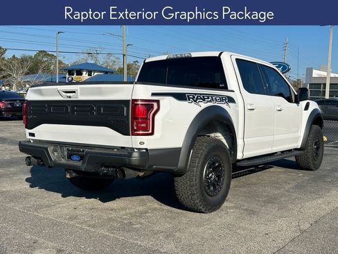 Used 2019 Ford F150 Raptor w/ Equipment Group 802A Luxury image 3