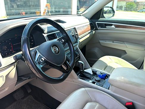 Used 2018 Volkswagen Atlas SEL Premium AWD/4WD image 8